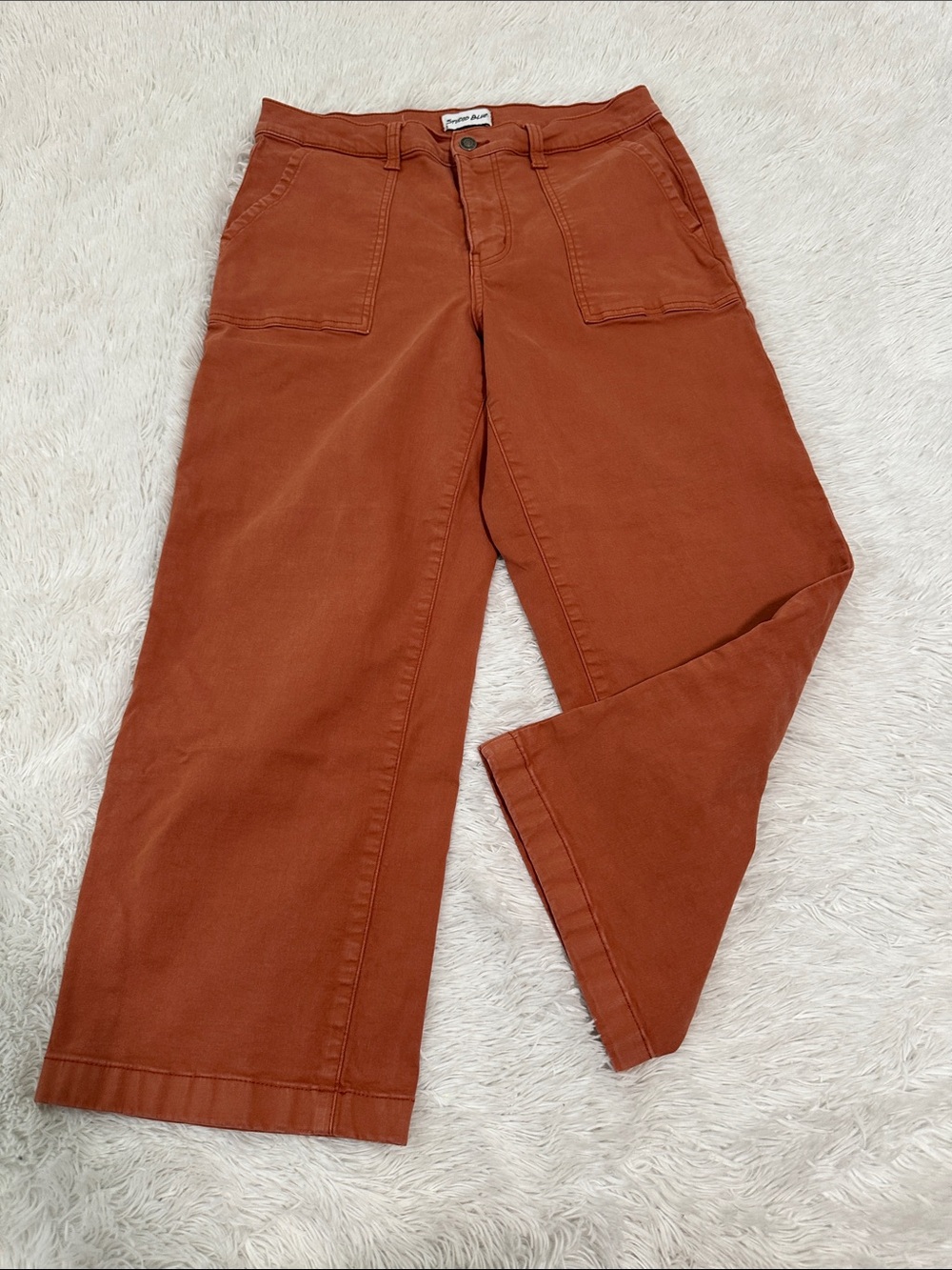 🕯️ Studio Blue Wide Leg Cropped Jeans